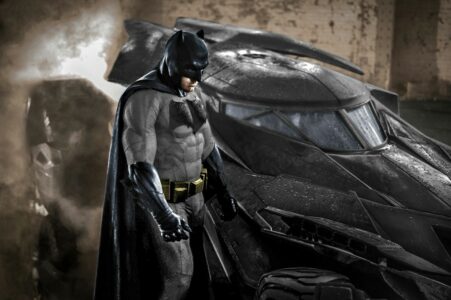 [REACTION] Thoughts on Full Color Batman Suit In Batman v Superman Movie