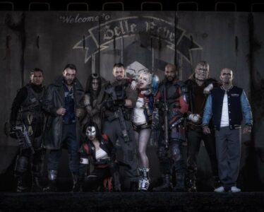 [REACTION] Harley Quinn & The Suicide Squad Movie – Team Photo Revealed!